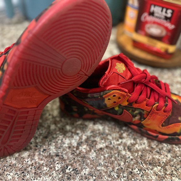 The Wizard of Oz x Nike Dunk Low SB 'Poppy Field' Sz 6 - worn once! - Picture 5 of 7